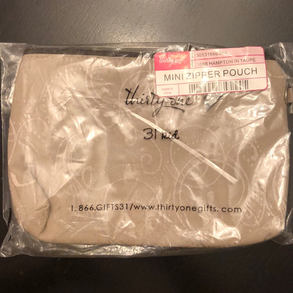 Thirty-One Mini Zipper Pouch in Taupe **NWT**
